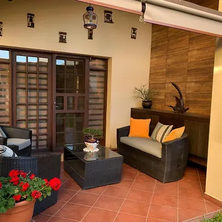 Apartamento Con Jardin Cochabamba Exterior photo