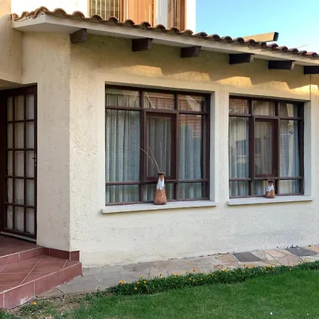 Apartamento Con Jardin Cochabamba Exterior photo