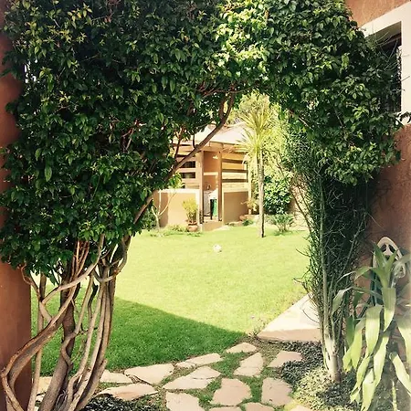 Apartamento Con Jardin Cochabamba Exterior photo